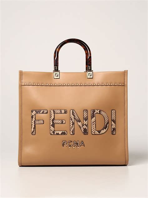 borsa fendi roma|Fendi borse shop online.